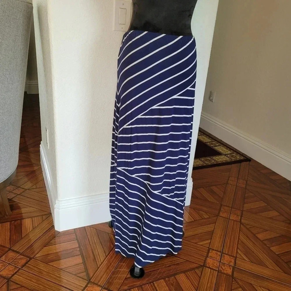 Ann Taylor Loft Maxi Skirt Stretch Striped Navy Bl - Picture 4 of 7